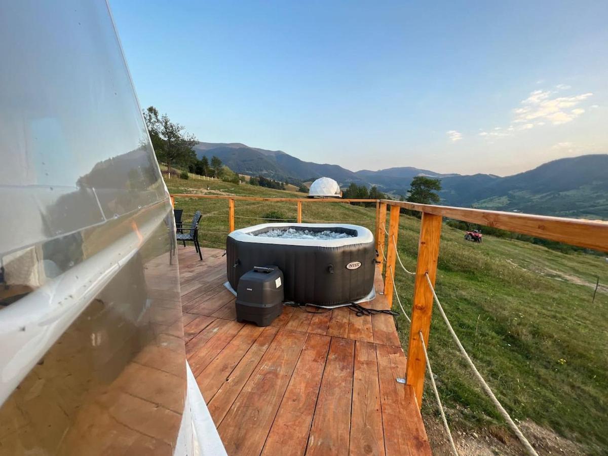 Hotel Tranquil Dome - Manta'S Retreat Glamping Cornereva Esterno foto
