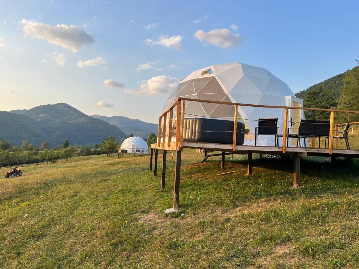 Hotel Tranquil Dome - Manta'S Retreat Glamping Cornereva Esterno foto