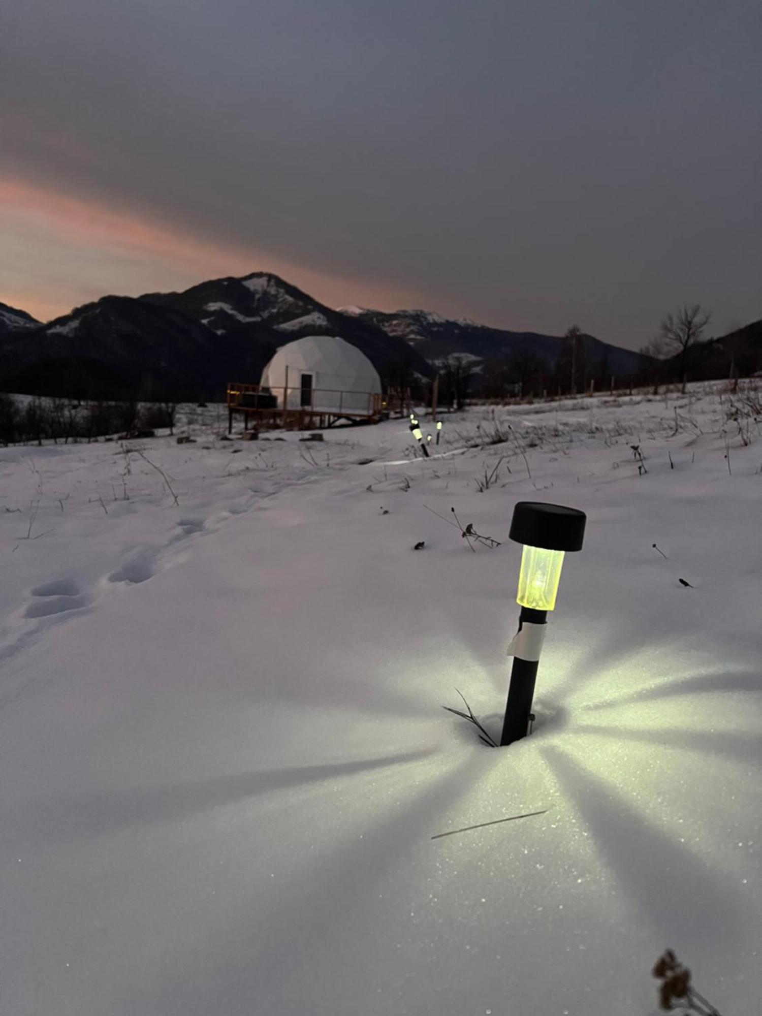 Hotel Tranquil Dome - Manta'S Retreat Glamping Cornereva Esterno foto