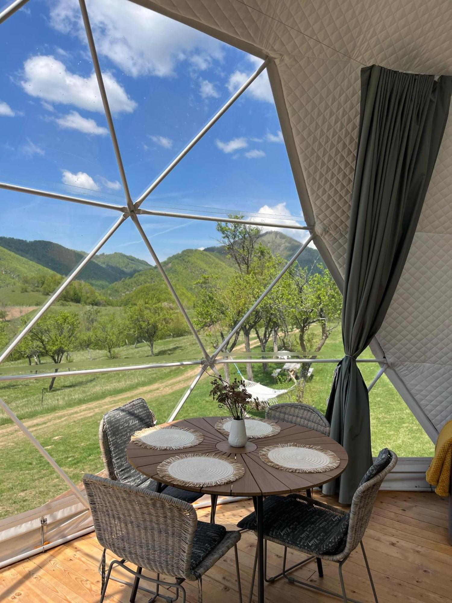 Hotel Tranquil Dome - Manta'S Retreat Glamping Cornereva Esterno foto